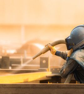 TÜV AUSTRIA Hellas Τεχνίτης Βαφέας | Coating Applicator (C) Shutterstock, N Sakarin