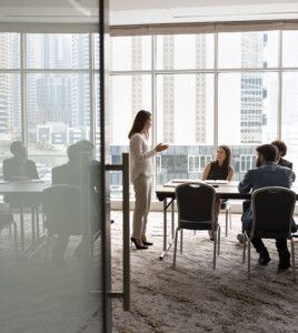 TÜV AUSTRIA Hellas Διοικητικές Υπηρεσίες | Administrative Services (C) Shutterstock, fizkes